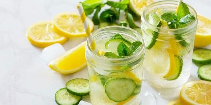 água de limão com pepino para emagrecer