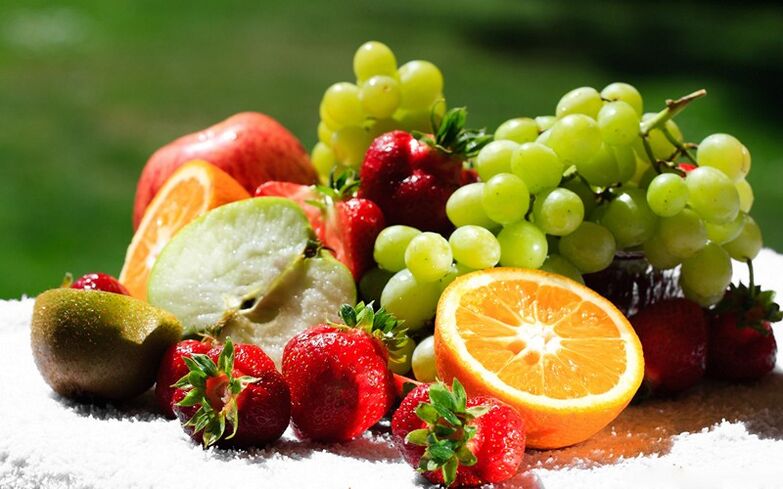 A dieta das 6 pétalas termina com sucesso com uma variedade de frutas saudáveis
